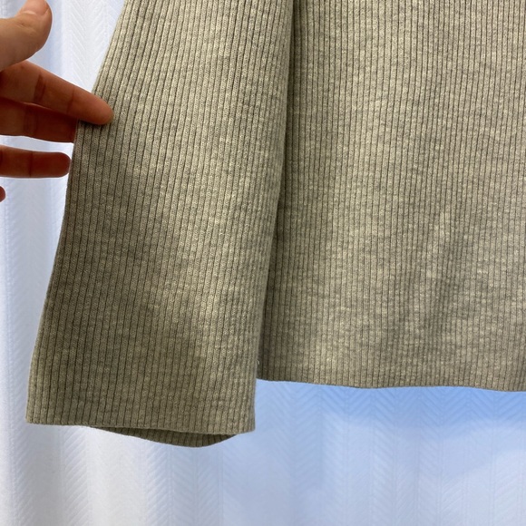 Babaton shirt /sweater - Picture 3 of 7